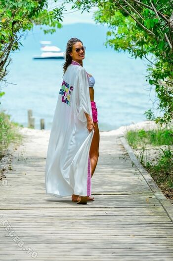 🔥 Alessandra ambrosio  page leaked private photo uncensored full