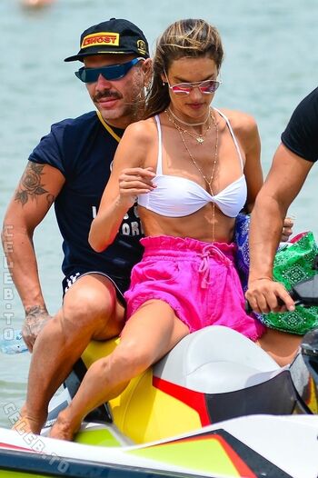 🔥 Alessandra ambrosio  page leaked private photo uncensored full