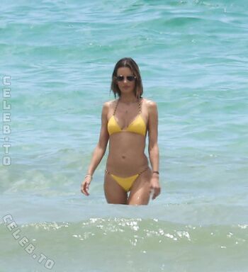 🔥 Alessandra ambrosio  page leaked private photo uncensored full