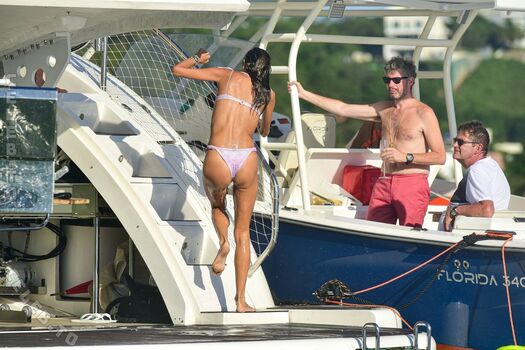 🔥 Alessandra ambrosio  page leaked private photo uncensored full