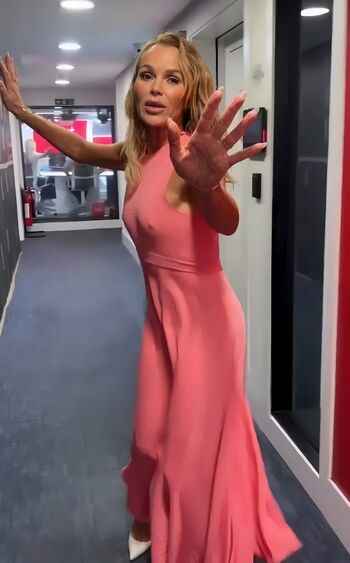 🔥 Amanda holden  page leaked private photo uncensored full