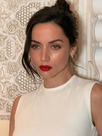 🔥 Ana de armas  page leaked private photo uncensored full