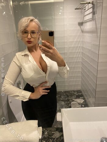 🔥 Angel wicky  page leaked private photo uncensored full