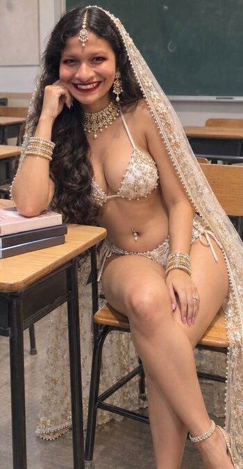 🔥 Anushka das leaked private photo uncensored full