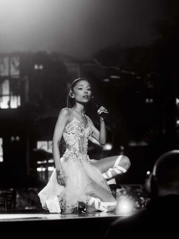 🔥 Ariana grande  page leaked private photo uncensored full