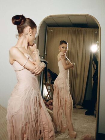 🔥 Ariana grande  page leaked private photo uncensored full
