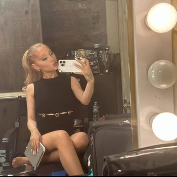 🔥 Ariana grande leaked private photo uncensored full