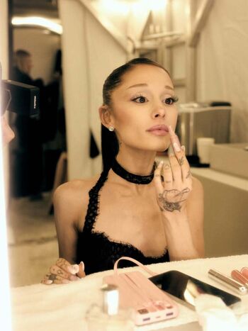 🔥 Ariana grande leaked private photo uncensored full