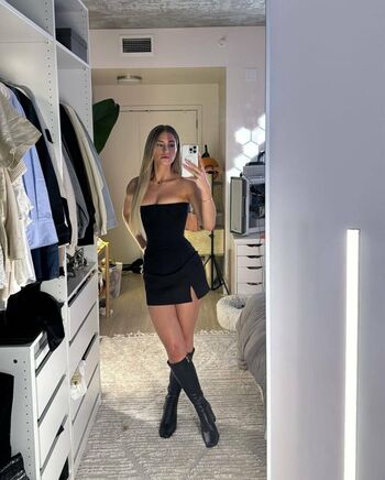 🔥 Astabush leaked private photo uncensored full
