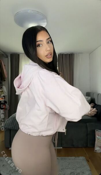 🔥 Avendaaxs page leaked private photo uncensored full