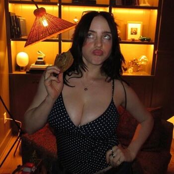 🔥 Billie eilish  page leaked private photo uncensored full