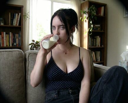 🔥 Billie eilish fake page leaked private photo uncensored full