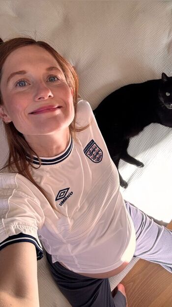 🔥 Bonnie wright leaked private photo uncensored full