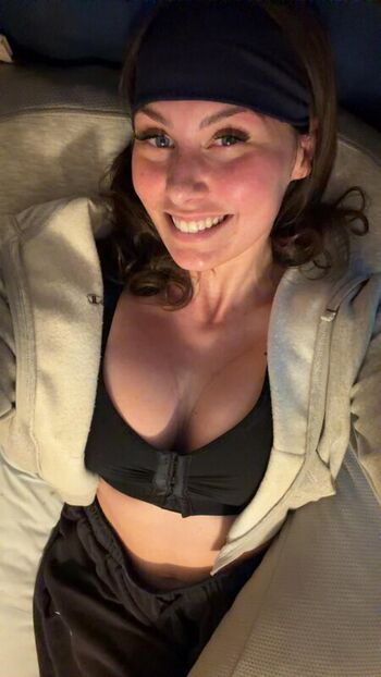 🔥 Brittsprettypeach leaked private photo uncensored full