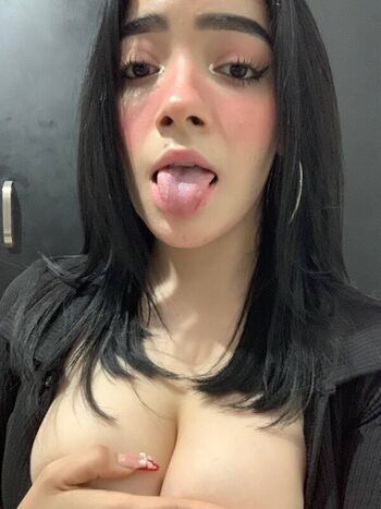 🔥 Chaparrita linda page leaked private photo uncensored full