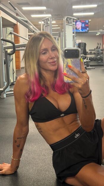 🔥 Charlotte flair page leaked private photo uncensored full