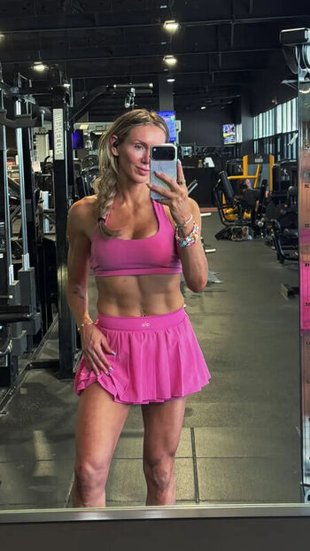 🔥 Charlotte flair leaked private photo uncensored full
