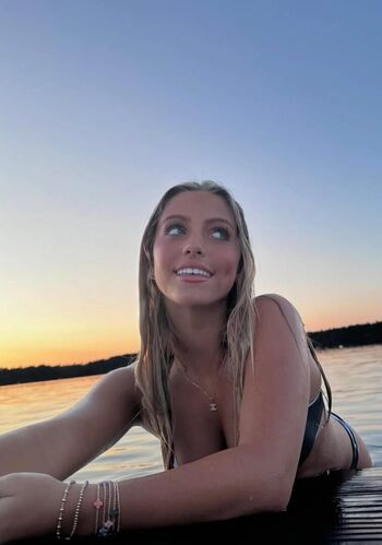 🔥 Chloe dinello leaked private photo uncensored full