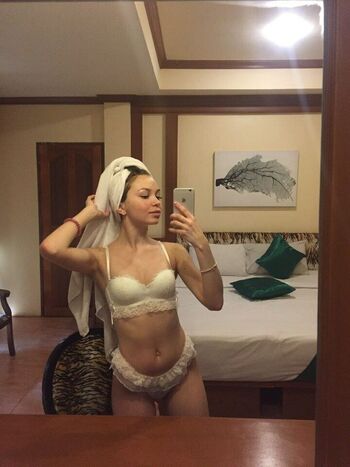 🔥 Crystallandysh page leaked private photo uncensored full