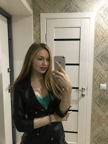 🔥 Crystallandysh page leaked private photo uncensored full