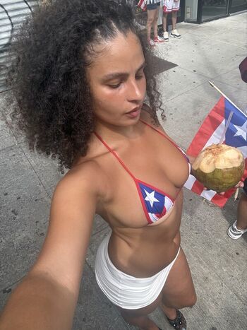 🔥 Cxrilynne leaked private photo uncensored full