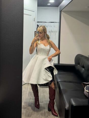 🔥 Ella ballentine page leaked private photo uncensored full