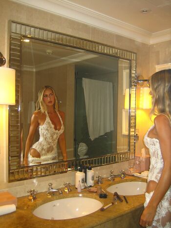 🔥 Emily venz page leaked private photo uncensored full