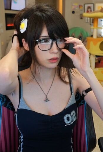 🔥 Emiru  page leaked private photo uncensored full