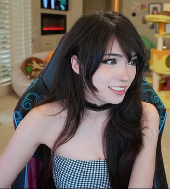 🔥 Emiru  page leaked private photo uncensored full