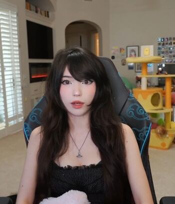 🔥 Emiru leaked private photo uncensored full