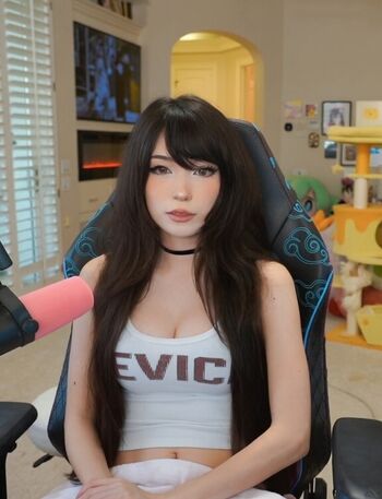 🔥 Emiru  page leaked private photo uncensored full