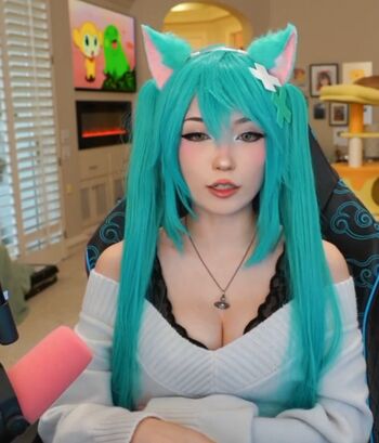 🔥 Emiru  page leaked private photo uncensored full