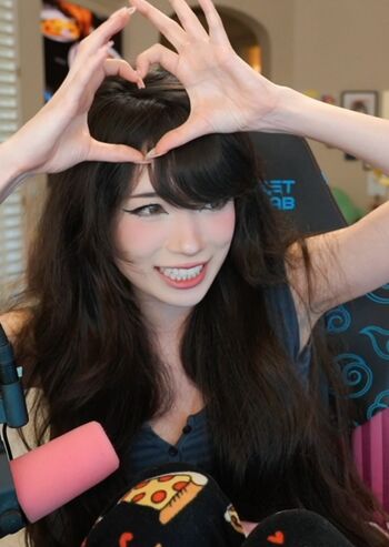 🔥 Emiru  page leaked private photo uncensored full