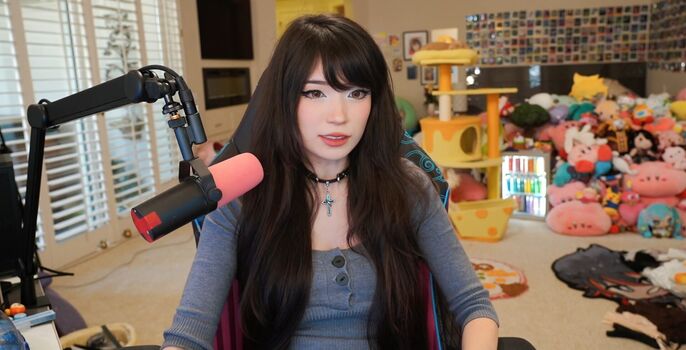 🔥 Emiru  page leaked private photo uncensored full