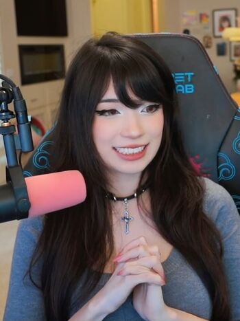 🔥 Emiru  page leaked private photo uncensored full