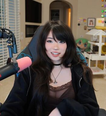 🔥 Emiru  page leaked private photo uncensored full