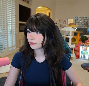 🔥 Emiru  page leaked private photo uncensored full