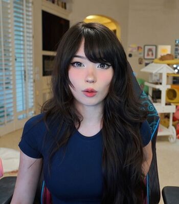 🔥 Emiru  page leaked private photo uncensored full