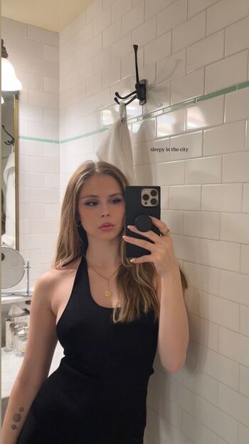 🔥 Erin moriarty leaked private photo uncensored full