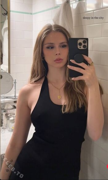 🔥 Erin moriarty leaked private photo uncensored full