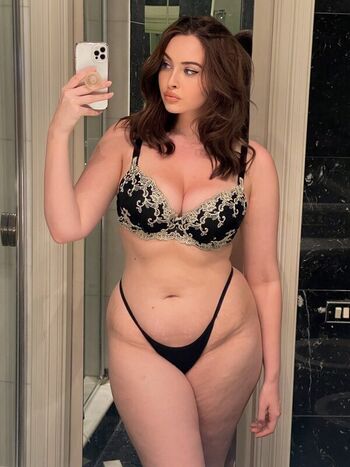 🔥 Erinmhk page leaked private photo uncensored full
