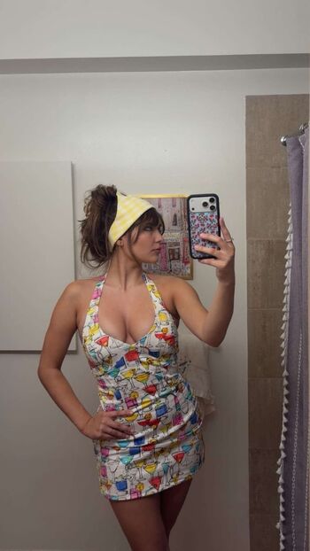 🔥 Ester dobrik page leaked private photo uncensored full
