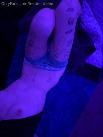 🔥 Feetiecutie leaked private photo uncensored full