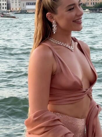 🔥 Florence pugh leaked private photo uncensored full