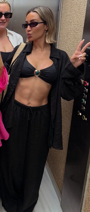🔥 Frankie bridge  page leaked private photo uncensored full
