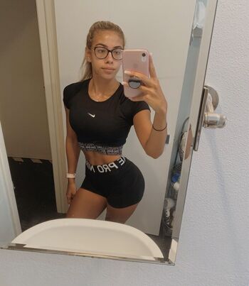 🔥 Gym booty bubble butts  page leaked private photo uncensored full