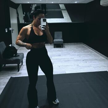🔥 Gym booty bubble butts  page leaked private photo uncensored full