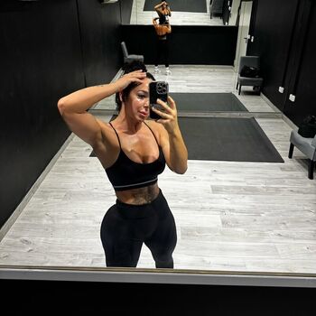 🔥 Gym booty bubble butts  page leaked private photo uncensored full