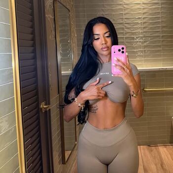 🔥 Gym booty bubble butts  page leaked private photo uncensored full