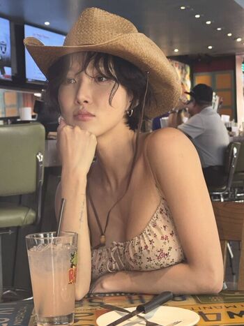 🔥 Hwasa leaked private photo uncensored full